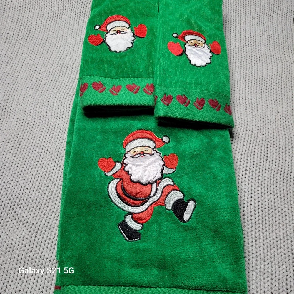Christmas Santa Green Towel Set 3pc Embroidered Mitten Border Holiday Decor